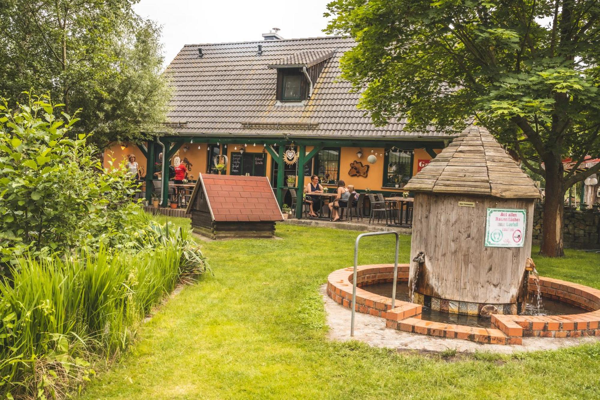 Gasthaus & Pension Am Kurfuerstendamm بورغ المظهر الخارجي الصورة