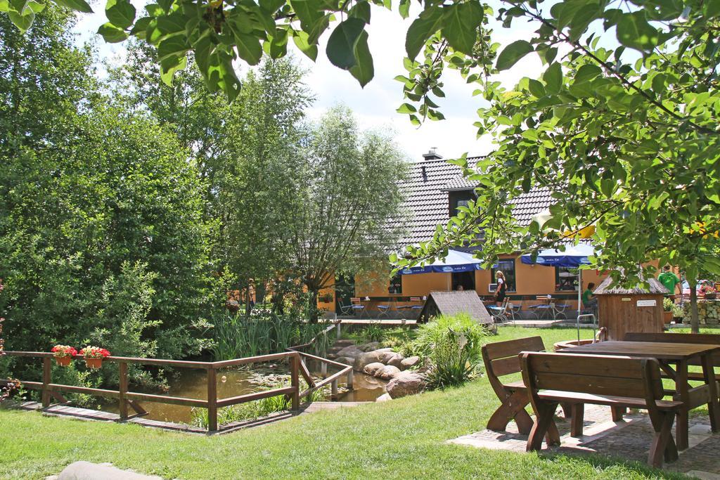 Gasthaus & Pension Am Kurfuerstendamm بورغ المظهر الخارجي الصورة